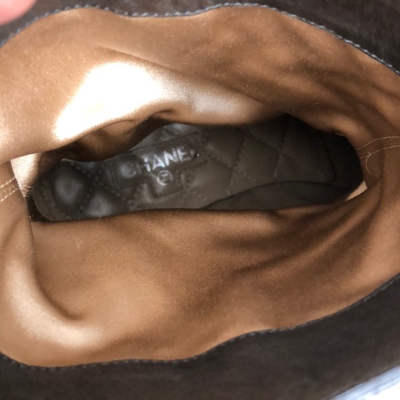 Authentic CHANEL Aged Moto Ankle Quilted BOOTS - Picture 7 of 8